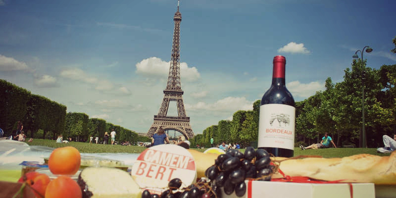 Paris Blog, Things to do in Paris, Christmas Market Paris, Pere Lachaise, Moonlitekingdom, Sudeepta Sanyal, Indian travel blogger, Paris Je T'aime, Paris travel, Paris life, Paris by night